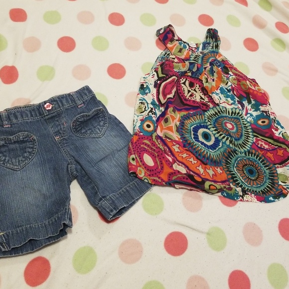 Boutique top and heart shorts size 5. Super cute ! - Picture 1 of 6